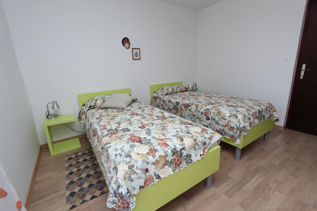 Apartment Mitton 2 Rovinj Zimmer foto